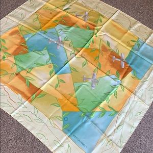 Louis vuitton silk scarf
